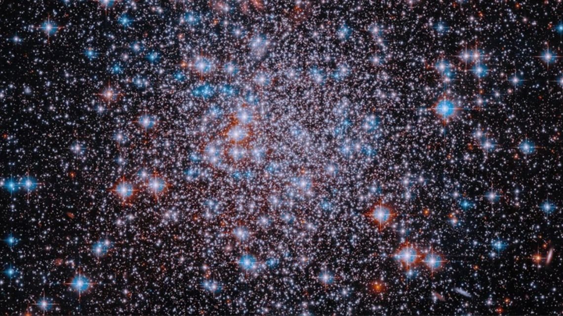 El telescopio Hubble capta un cúmulo estelar de 13.000 millones de años