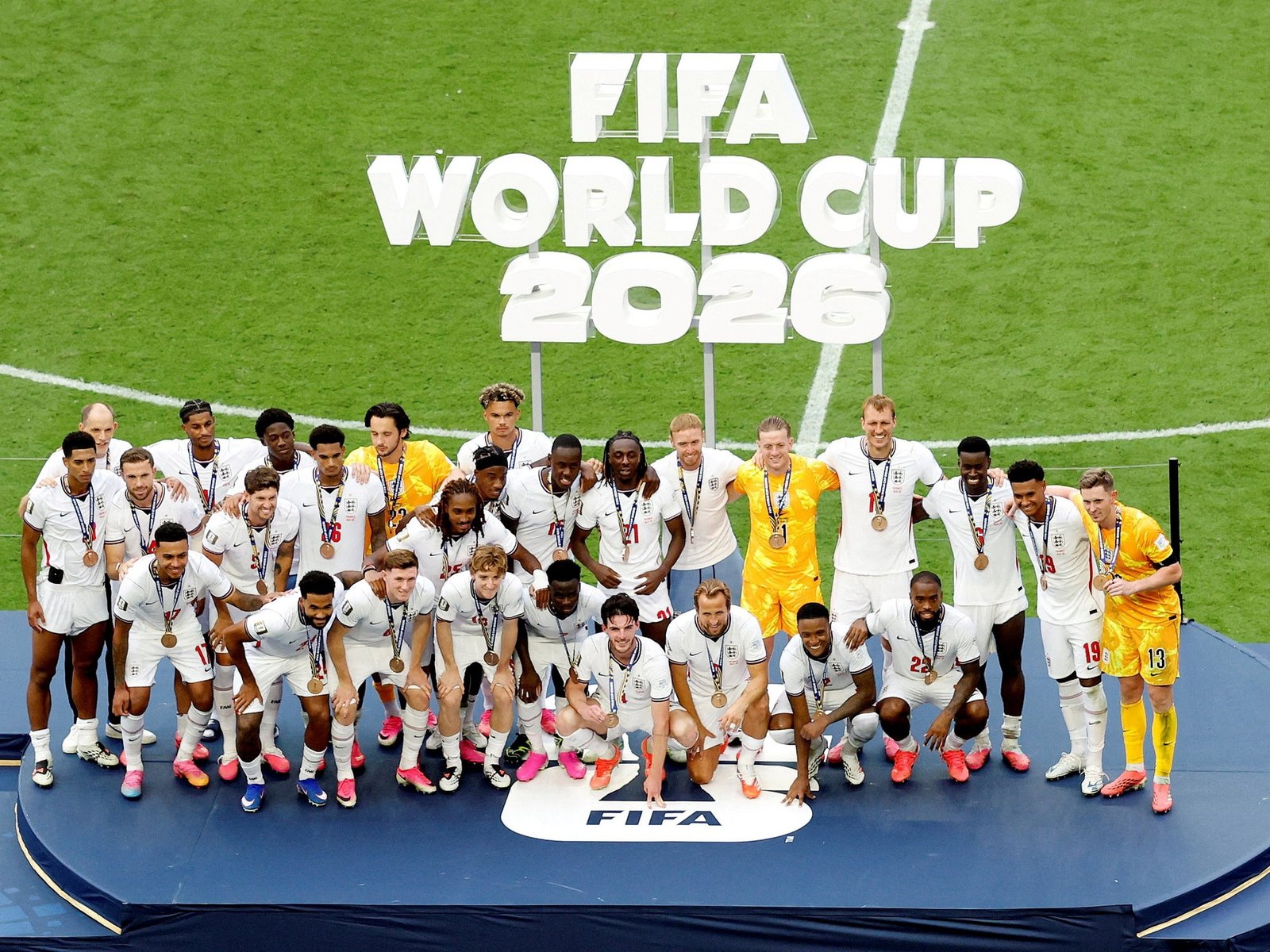 Inglaterra goleó a Francia en un partido de locos, con récord de goles, y se quedó con el premio consuelo del tercer puesto