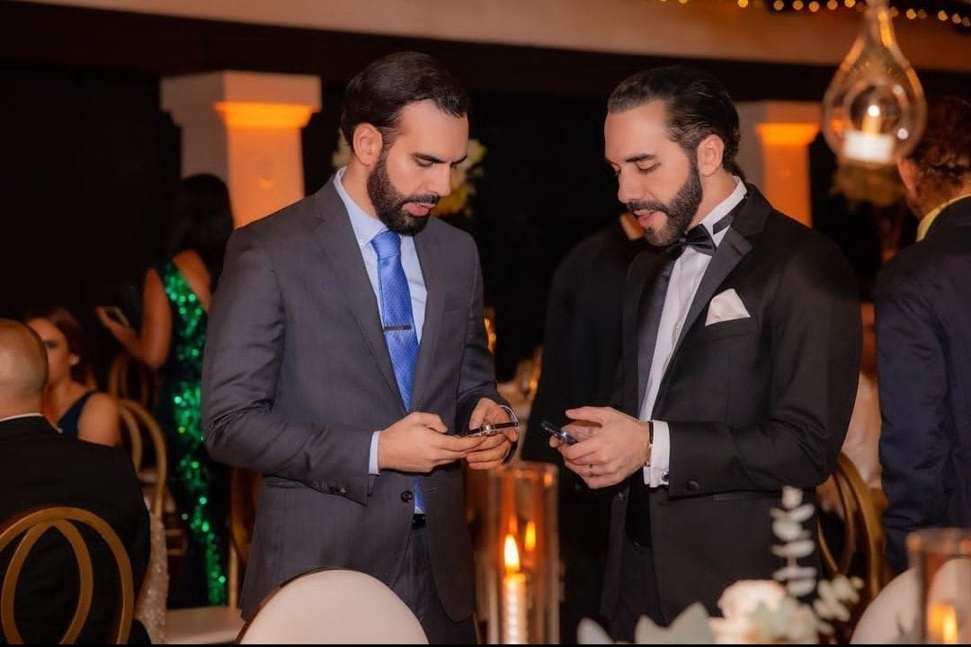 Karim Bukele y Nayib Bukele.