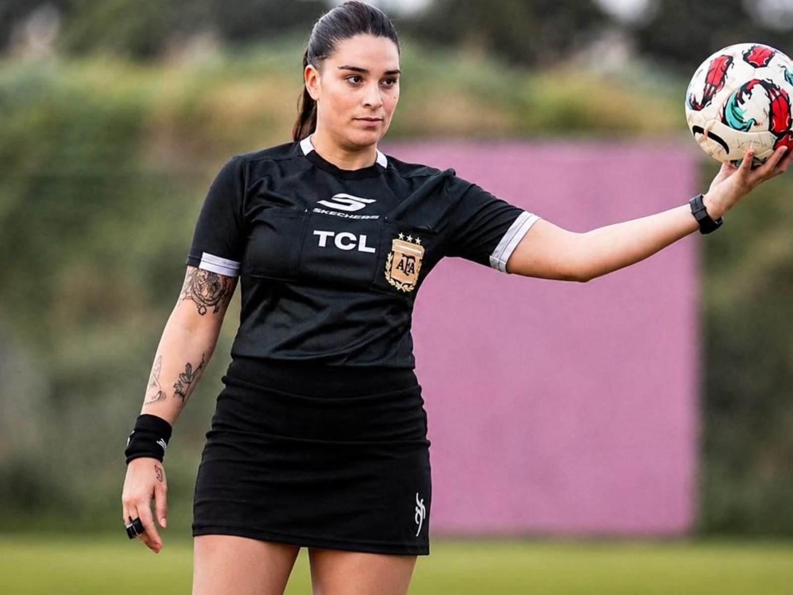 Quién era Maite Otaegui, la árbitra que dominaba las canchas de Tres Arroyos y murió en un choque absurdo
