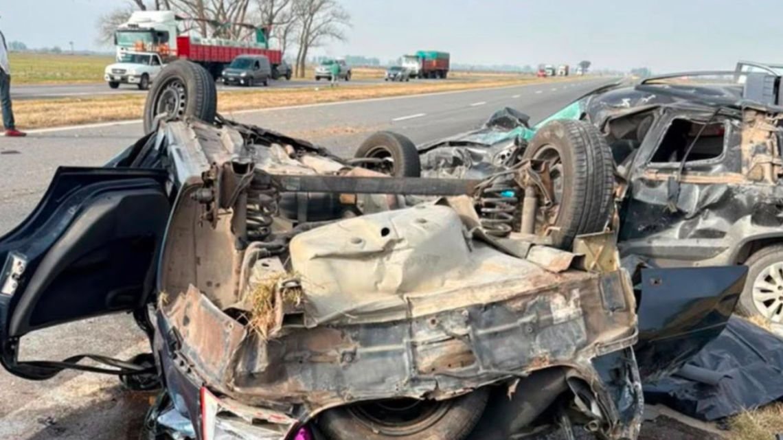 Trágico choque en la Ruta 7: murieron tres personas, entre ellas un niño de 12 años