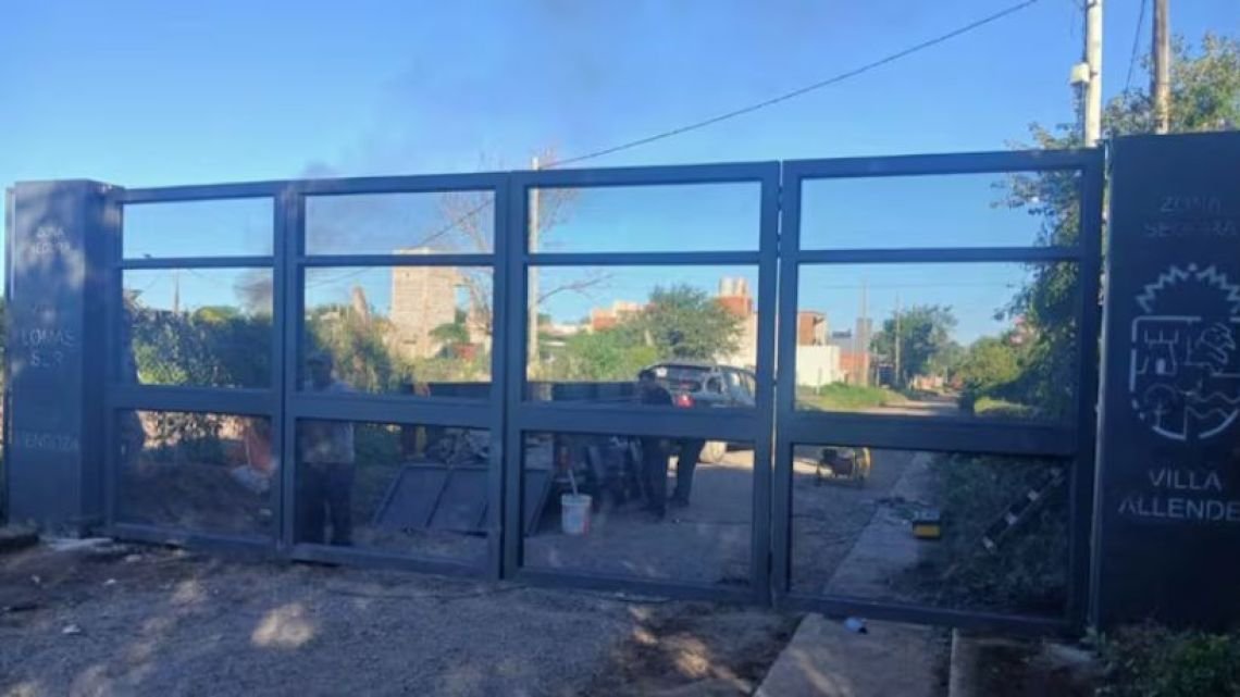 Tras la polémica por el portón cerrado en Villa Allende, el municipio explicó que no conecta con otras calles