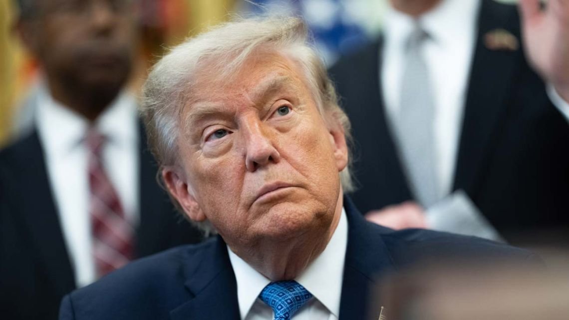 "Trump necesita una gran victoria": Atilio Borón vinculó en "QR!" el escándalo de la tarjeta roja con la política internacional