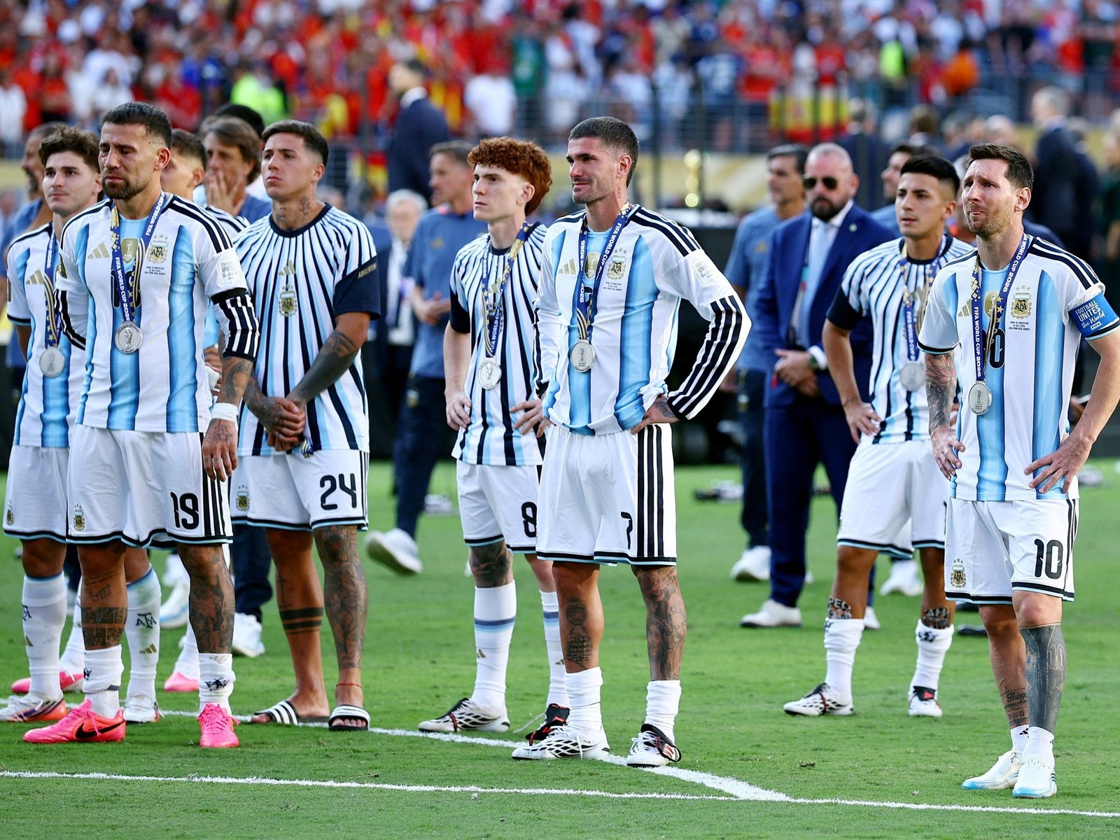 a qué hora llega al país, qué jugadores regresan y por qué Messi no viaja