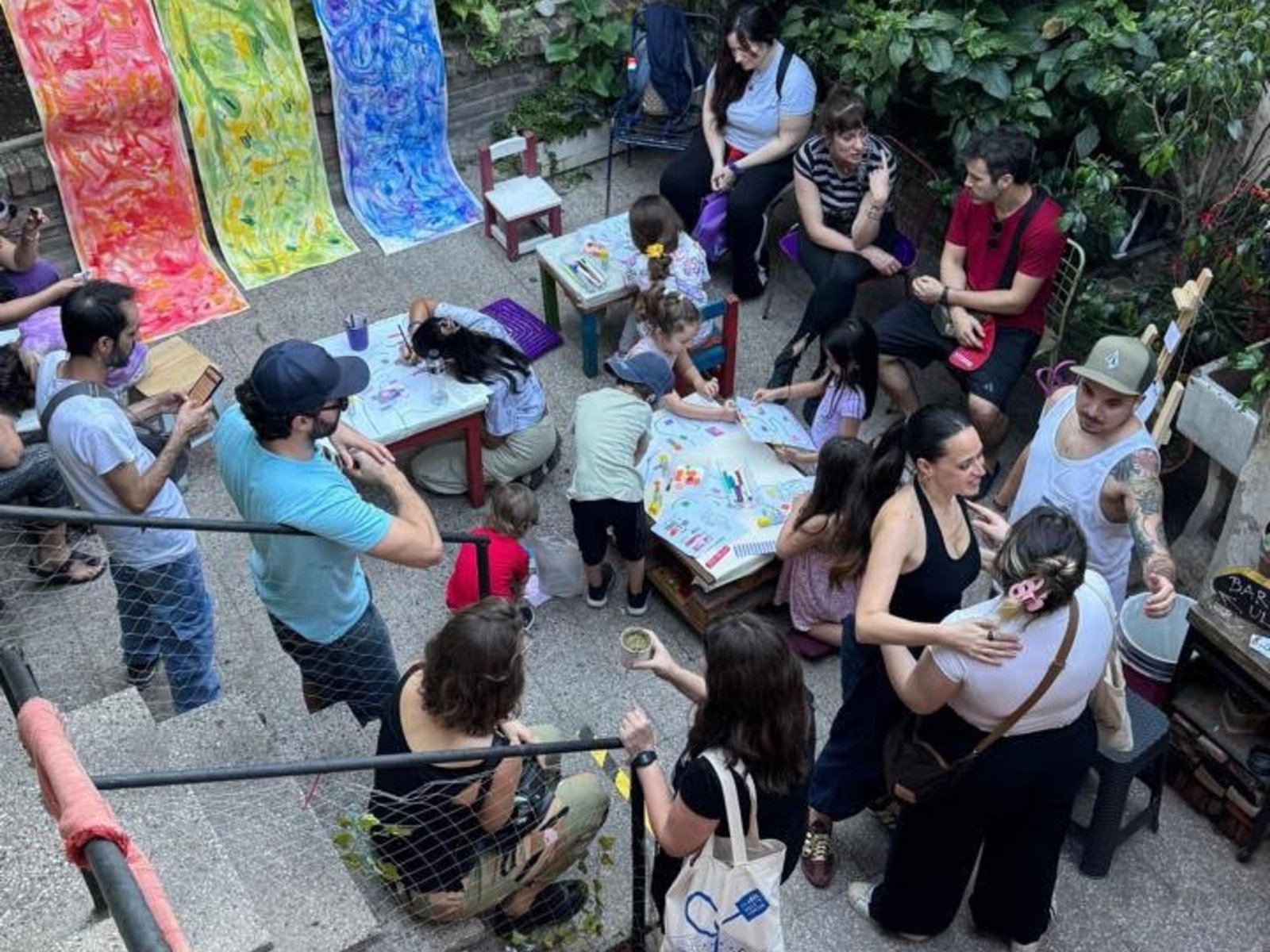 cómo los centros culturales de barrio se convirtieron en refugios para volver a hacer amigos