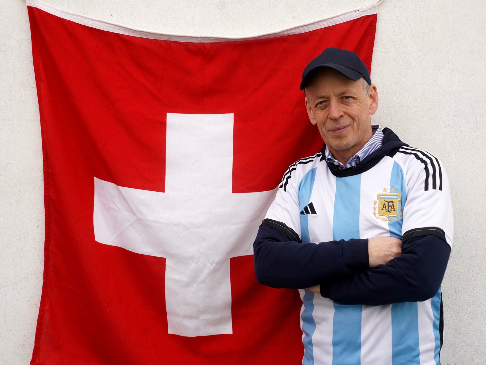 la fotografía lo trajo a Buenos Aires y para el cruce con Argentina tiene el corazón repartido