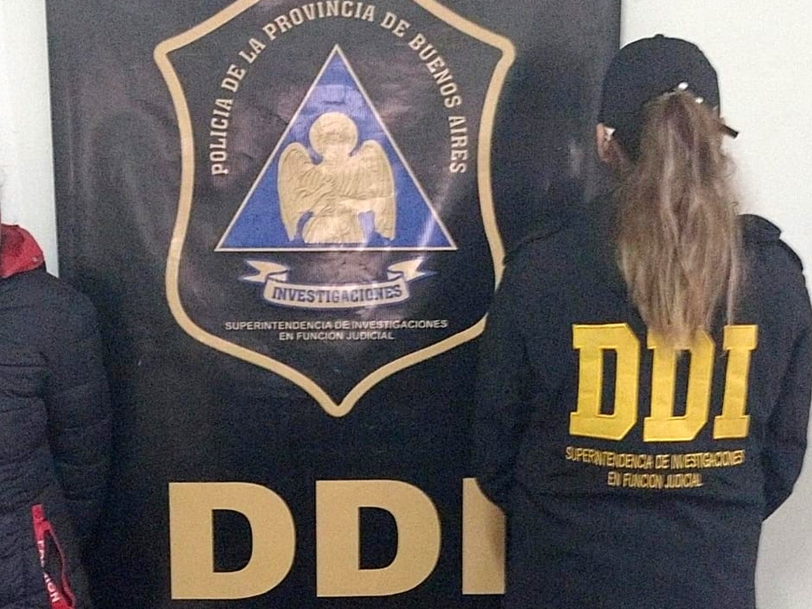 piden investigar si la madre de la beba usaba a sus hijos como "mulas"
