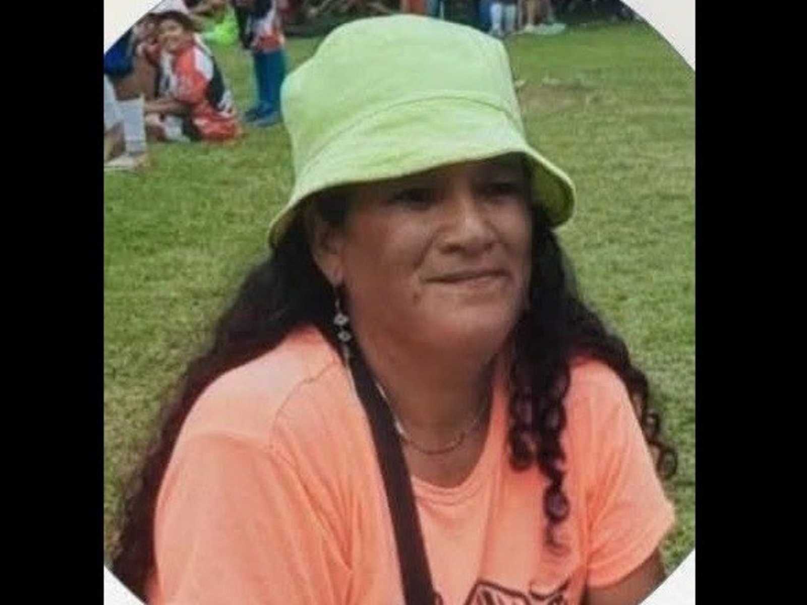 una mujer recibió más de 40 heridas con un machete y su pareja fue detenida