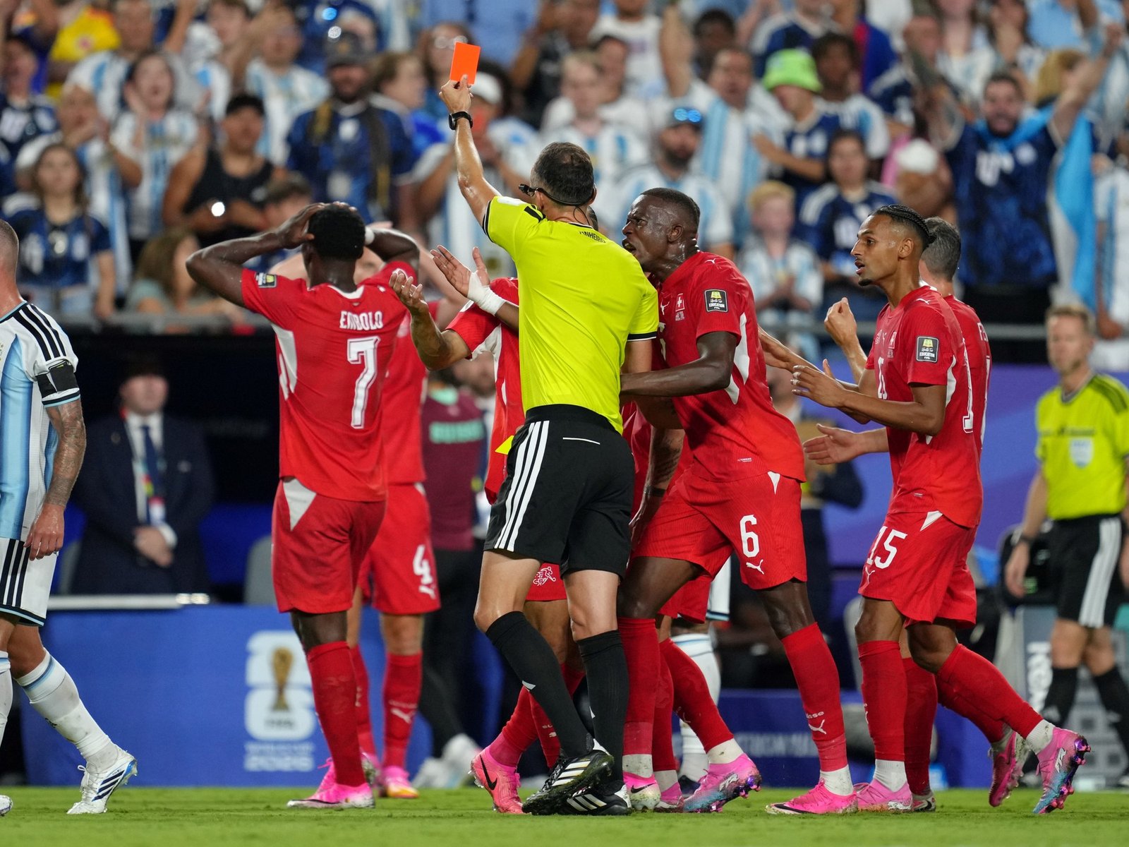 una por una, todas las nuevas reglas arbitrales que se vieron en el Mundial y llegan al fútbol argentino