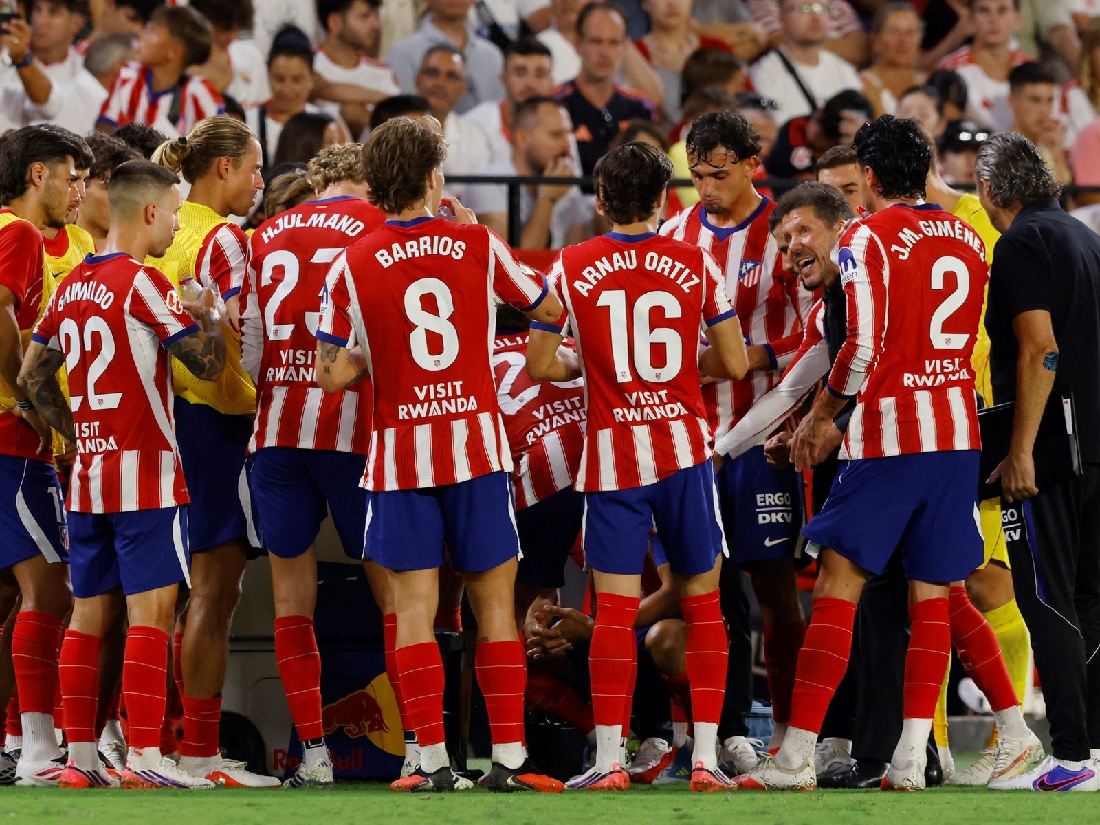 Atlético de Madrid se olvidó de la novela con Julián Álvarez y ganó en Sevilla, con el Cuti Romero como testigo privilegiado