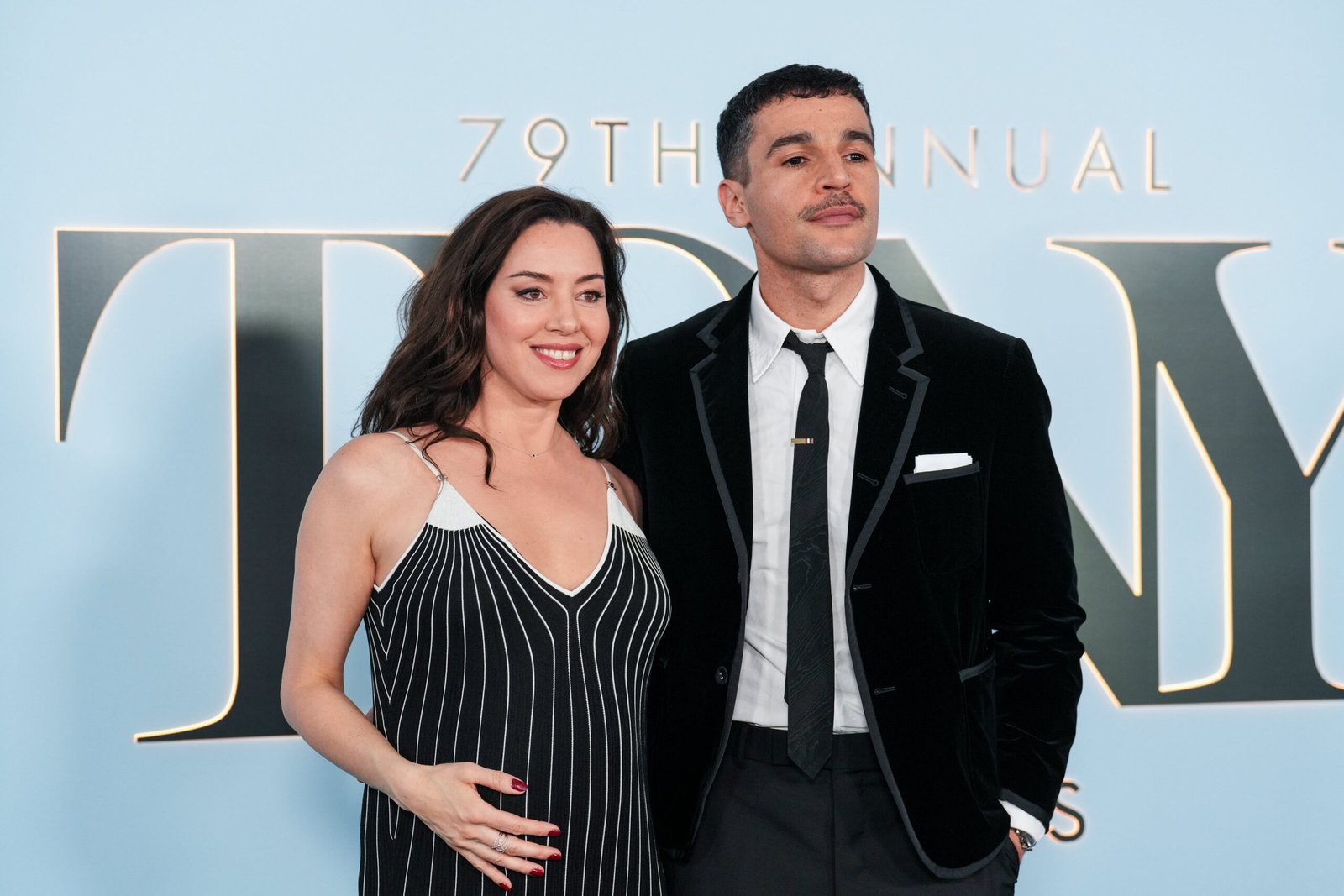Aubrey Plaza, madre de su primer hijo junto al actor Christopher Abbott