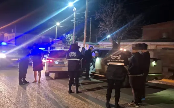 Conductora alcoholizada protagonizó un choque y fue interceptada en el barrio Stella Maris