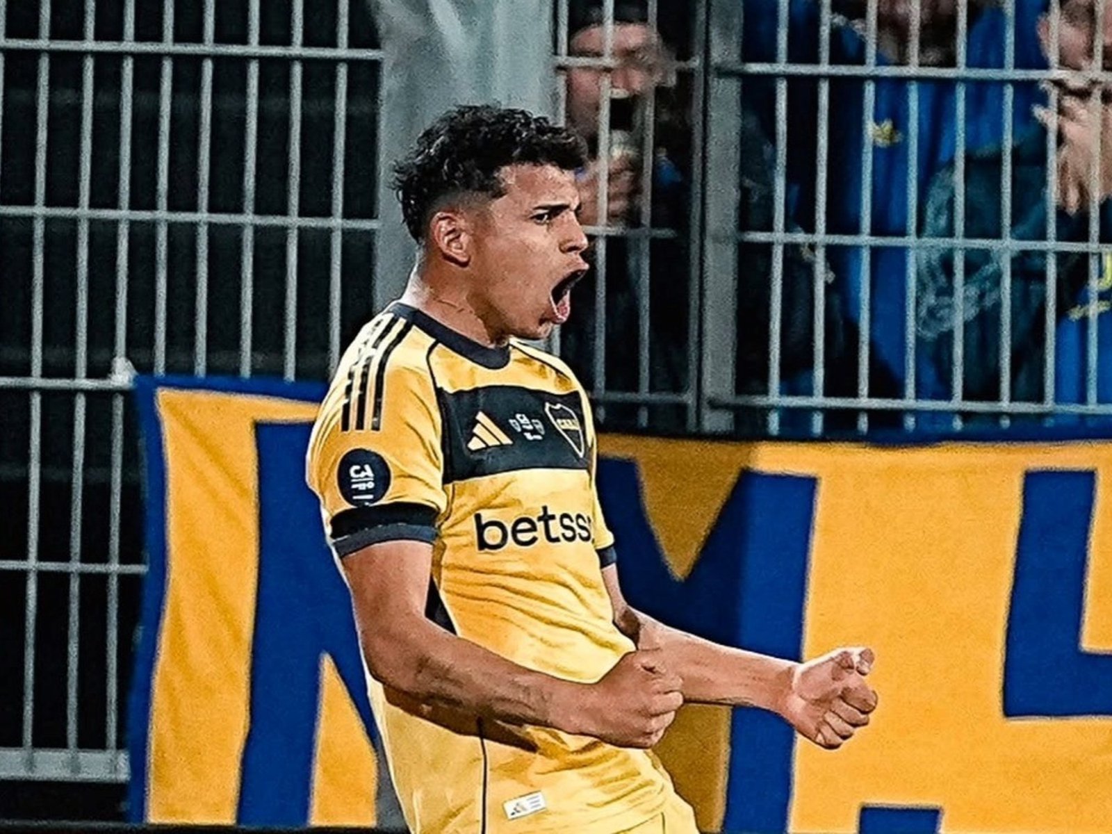 "Cuando me pongo esta camiseta, tengo que dejar todo adentro de la cancha"
