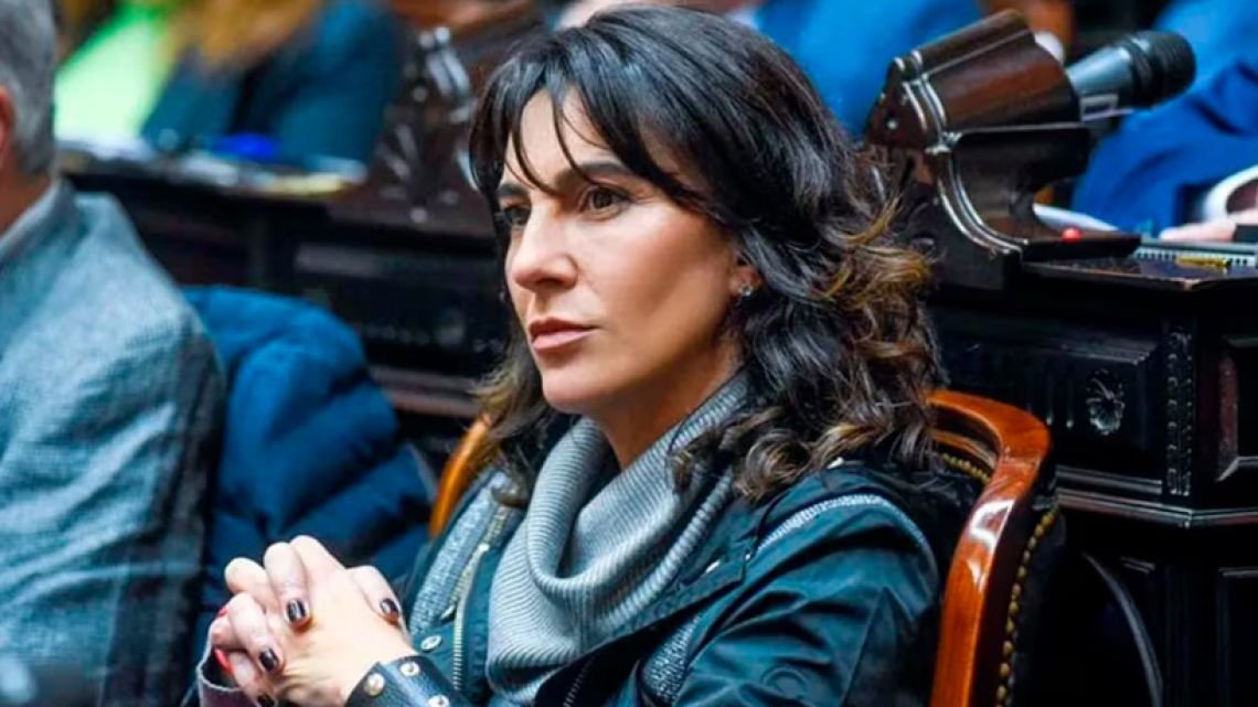 De la Sota: "Milei y Sturzenegger vuelven a imponer una agenda alejada de las prioridades de los argentinos"