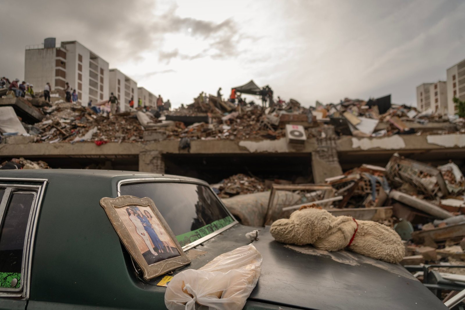 Edificios que colapsaron por los terremotos de 7.2 y 7.5 en el Estado de La Guaira, Venezuela, el 30 de junio de 2026.