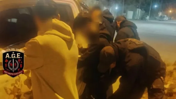 Demoraron a un joven con pedido de captura en el barrio Corradi de Trelew