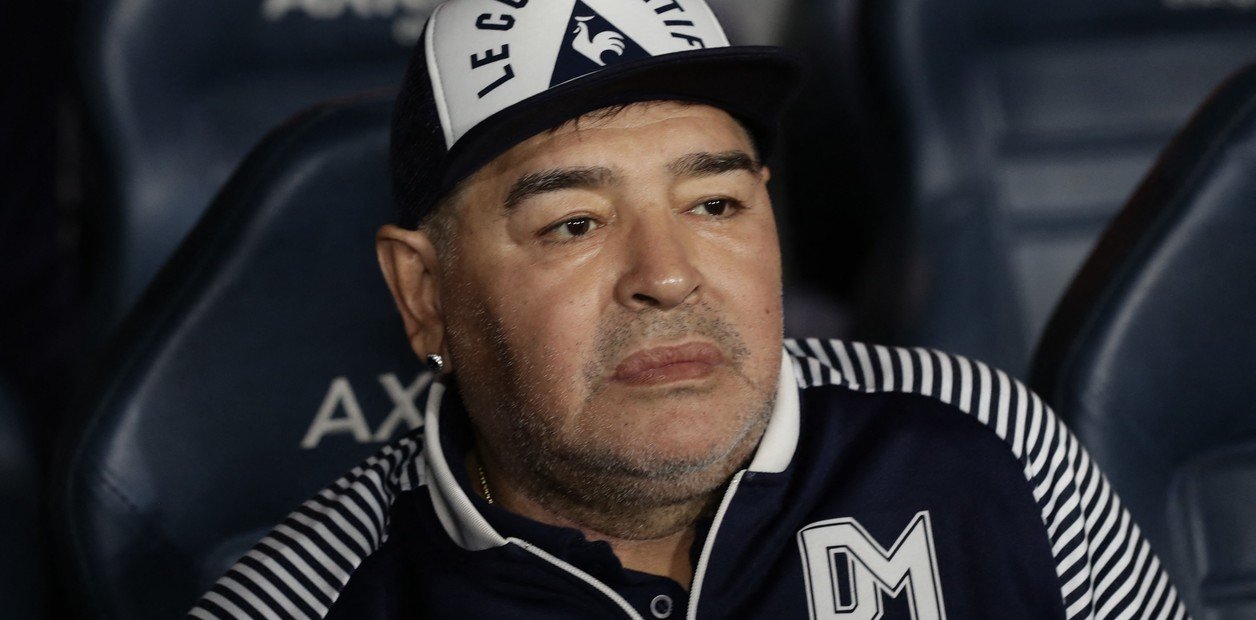 Descubren que a la Junta Médica que analizó cómo murió Maradona le dieron estudios clínicos que eran de Don Diego
