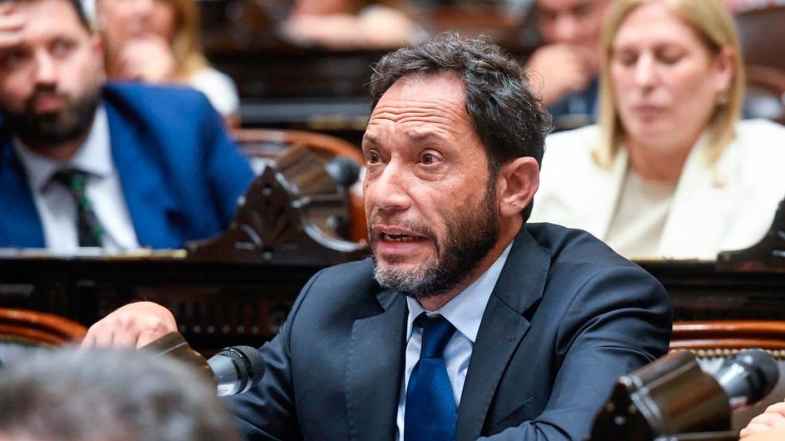 Diputado de la Coalición Cívica: "El Presidente desvaría, tiene una mirada de conspiración permanente"