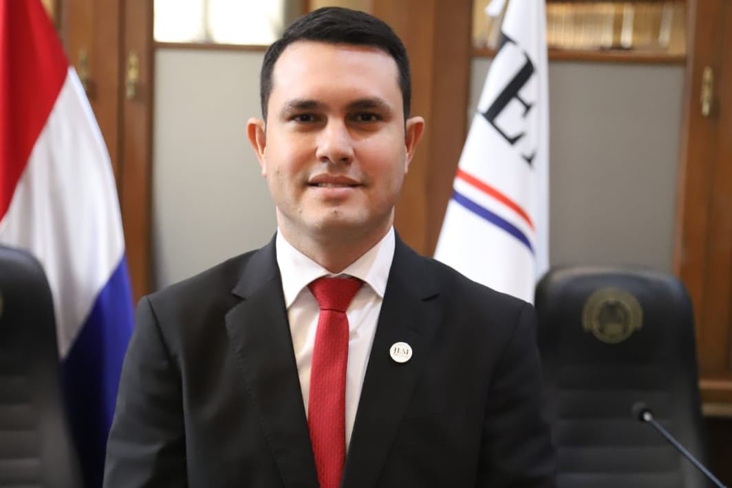 El escándalo político que agita a Paraguay: un presunto falso abogado juzgaba a jueces y fiscales