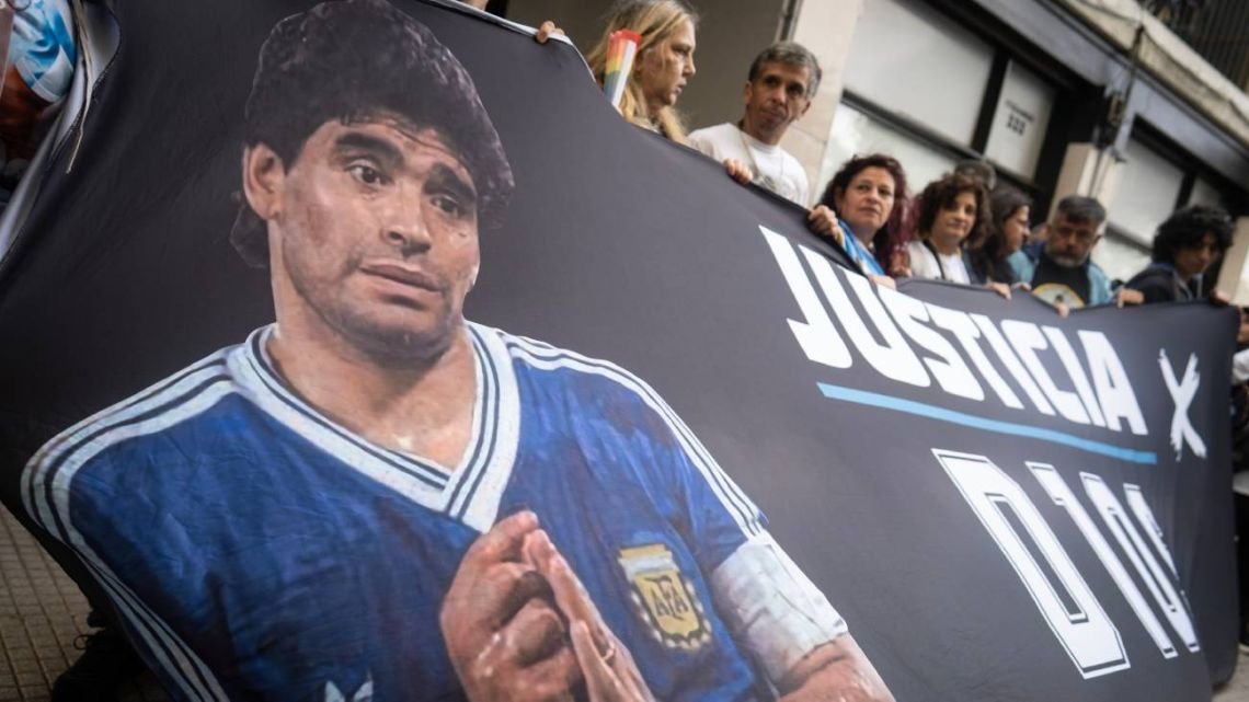 El fiscal del caso Maradona pidió nuevos allanamientos y advirtió: “No van a voltear el juicio”