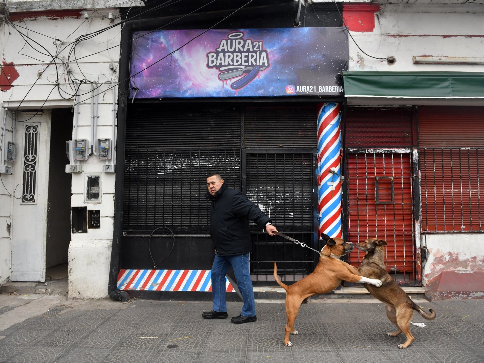 El vínculo de la víctima de 26 años con el adolescente de 15 que terminó con un crimen filmado en una barbería