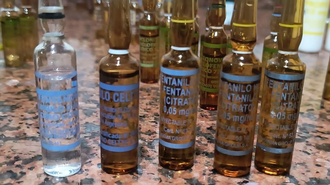 Fentanilo contaminado: qué pasará este miércoles con las dos exfuncionarias encargadas de controlar los laboratorios detenidas ayer