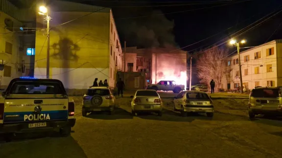 Investigan un incendio intencional de un vehículo en el barrio 30 de Octubre