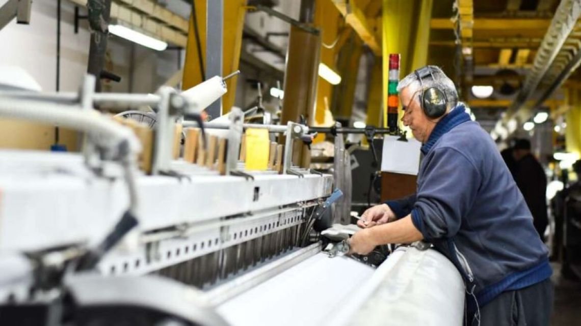 La morosidad en la industria se disparó desde 2024 y afecta a más de 4.300 empresas