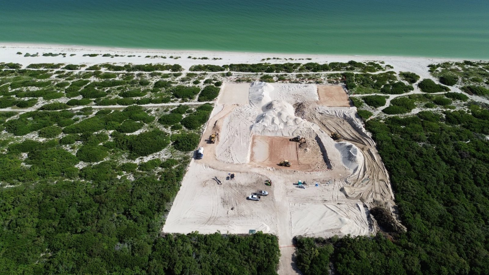Las dunas costeras de Yucatán, bajo amenaza por desarrollos inmobiliarios de lujo