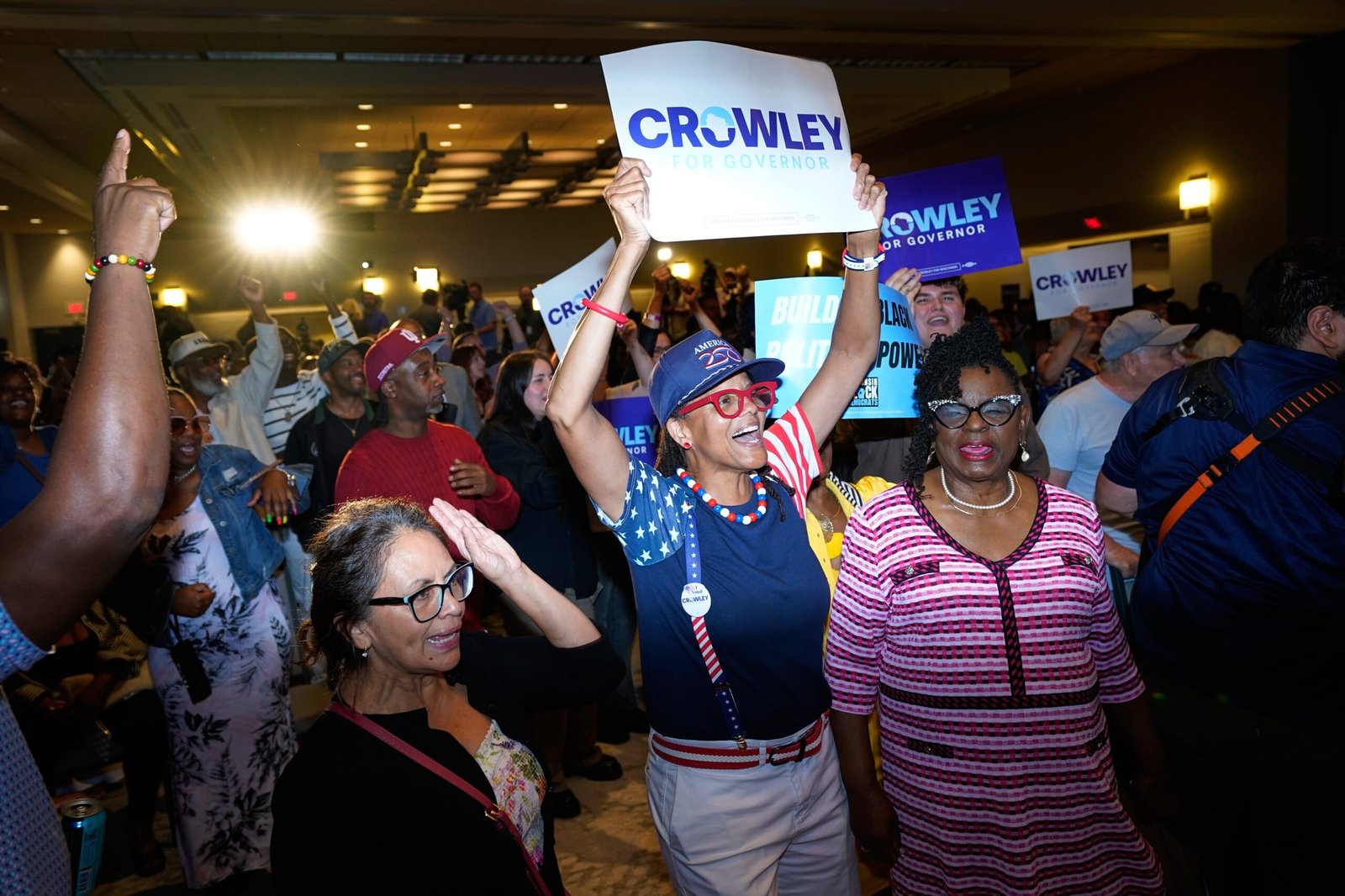 Las primarias demócratas en Wisconsin muestran la división extrema del partido, con una estrecha ventaja centrista