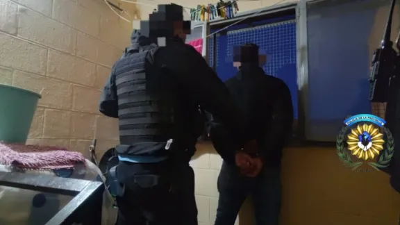 Lo denunciaron por hostigar a su madre y tenía un pedido de captura vigente