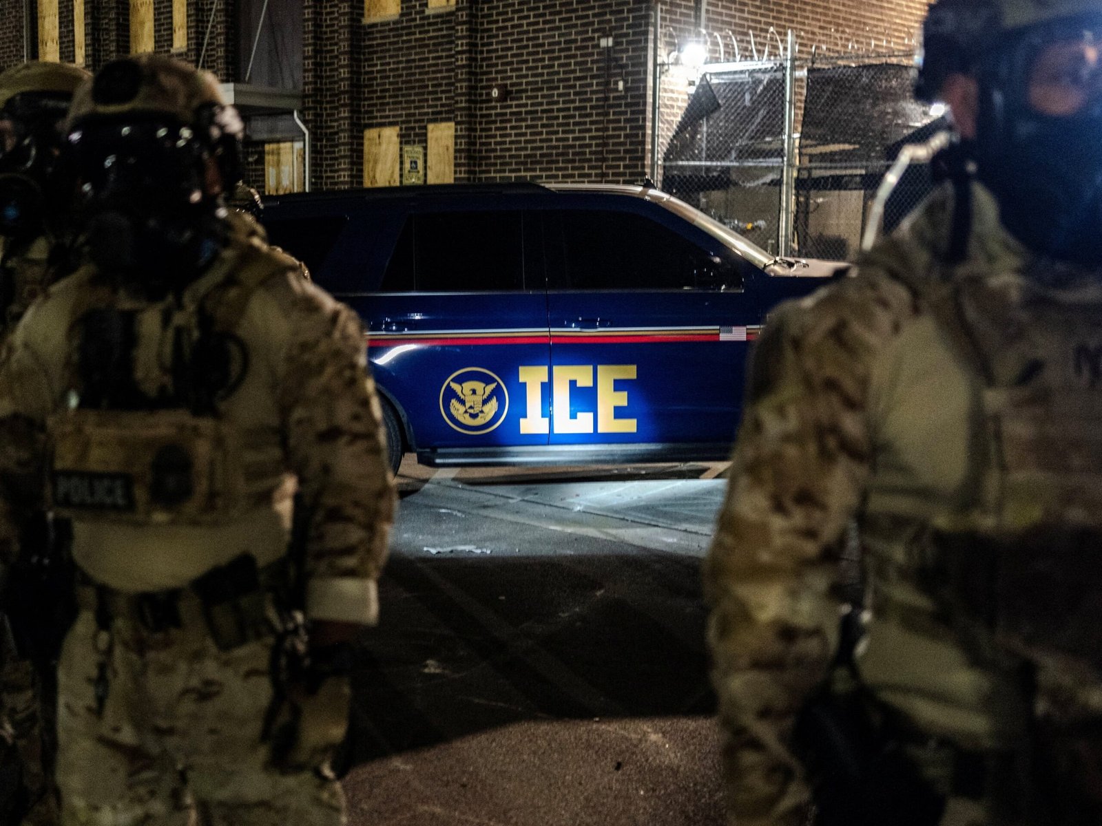 Los venezolanos de Miami exigen cuentas a los legisladores por las detenciones del ICE