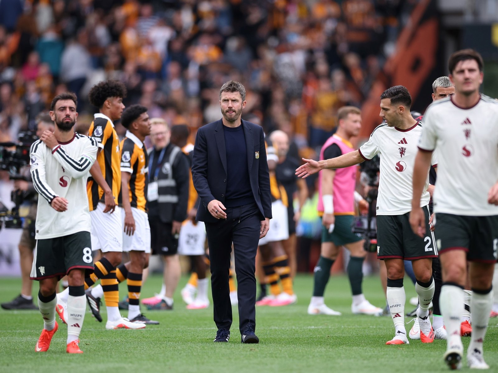 Manchester United arrancó la Premier con una derrota inesperada ante Hull City y vuelve a sembrar dudas