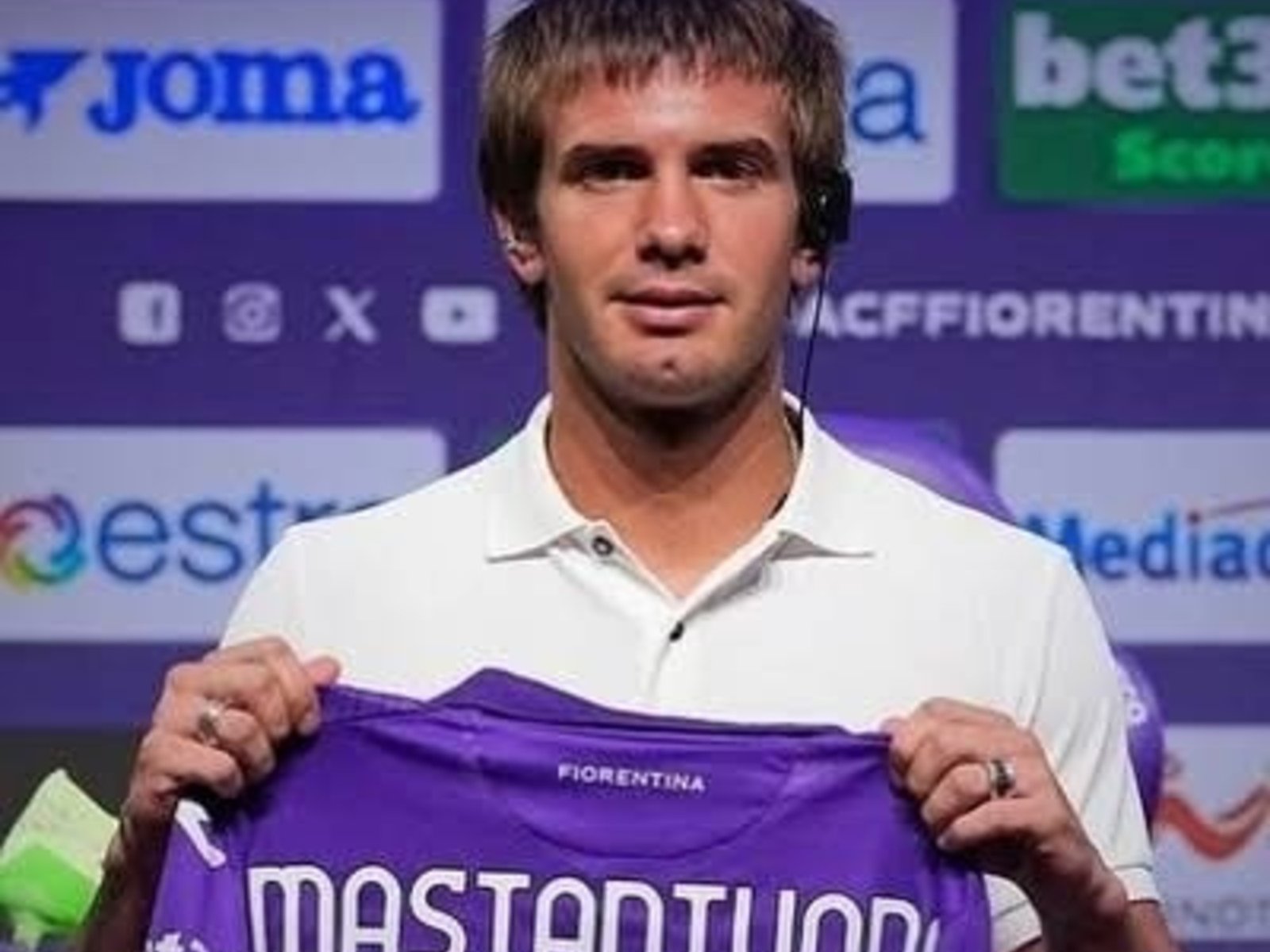 Mastantuono fue presentado en Fiorentina y habló de su salida del Real Madrid: “No es una revancha”
