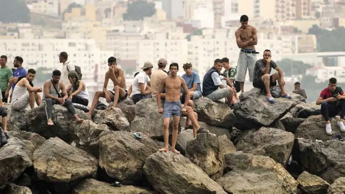 Panorama de la crisis migratoria en Ceuta: "Esto fue tan grande que todavía no ha terminado de calmarse”
