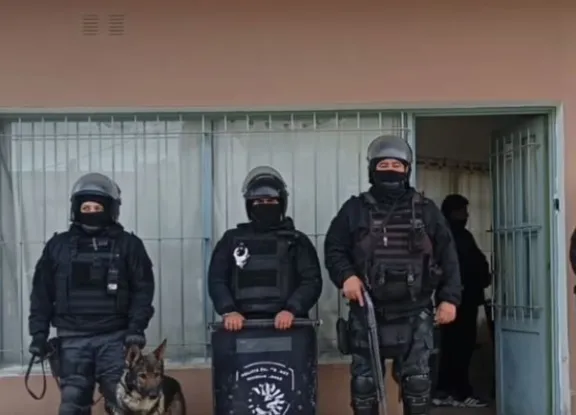 Puerto Madryn: detienen a dos hombres investigados por estafas y extorsión