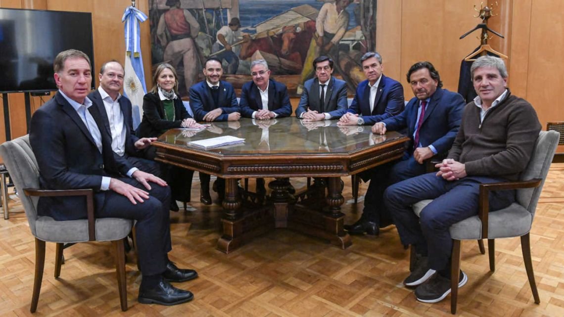 Santilli y Caputo se reunieron con gobernadores del Norte Grande para avanzar en zonas cálidas