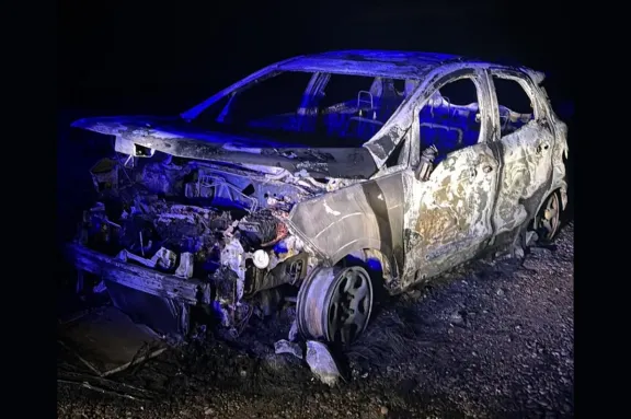 Un vehículo se incendió por completo en la Ruta Nacional 3