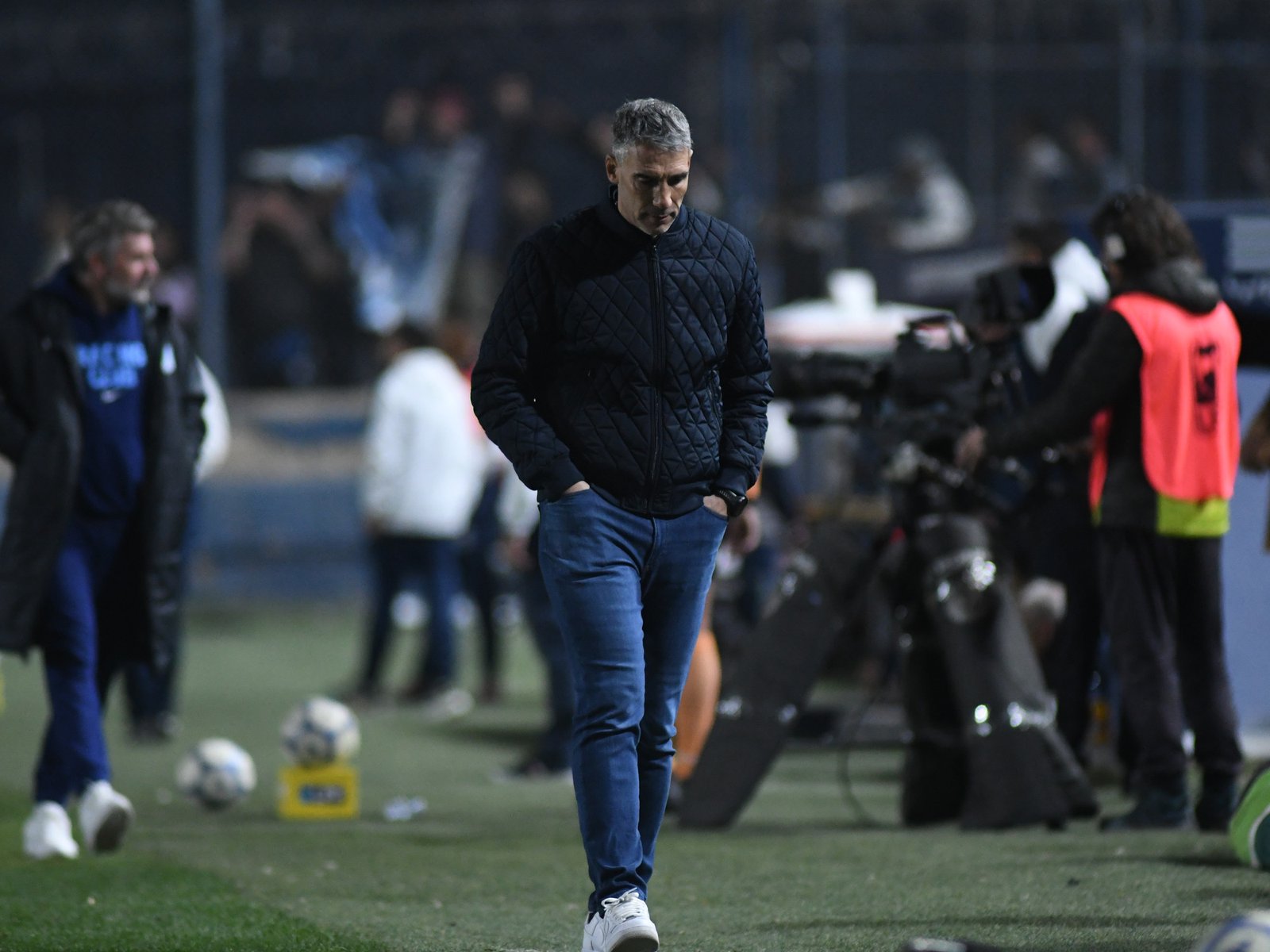 Vojvoda, tras la derrota de Racing: "El funcionamiento está, pero no concretamos" :: Olé