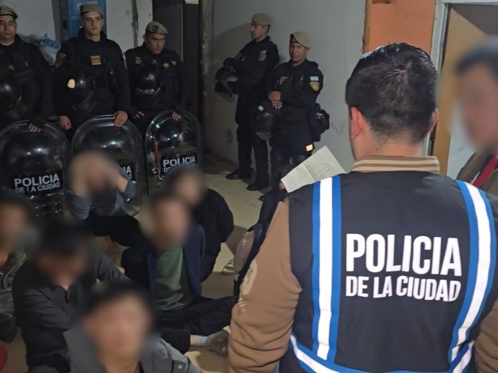 así operaba la banda que amenazaba a comerciantes chinos en el AMBA