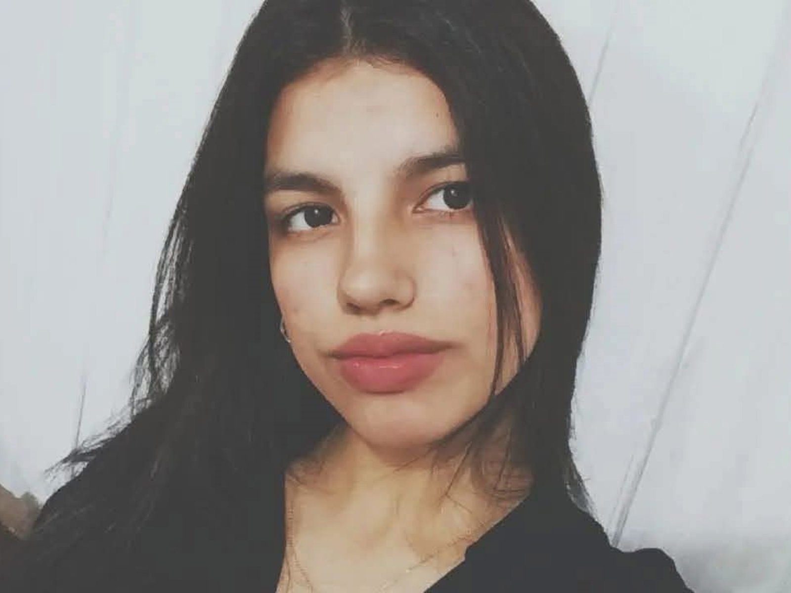 investigan si un chico de 16 años mató a una compañera por encargo