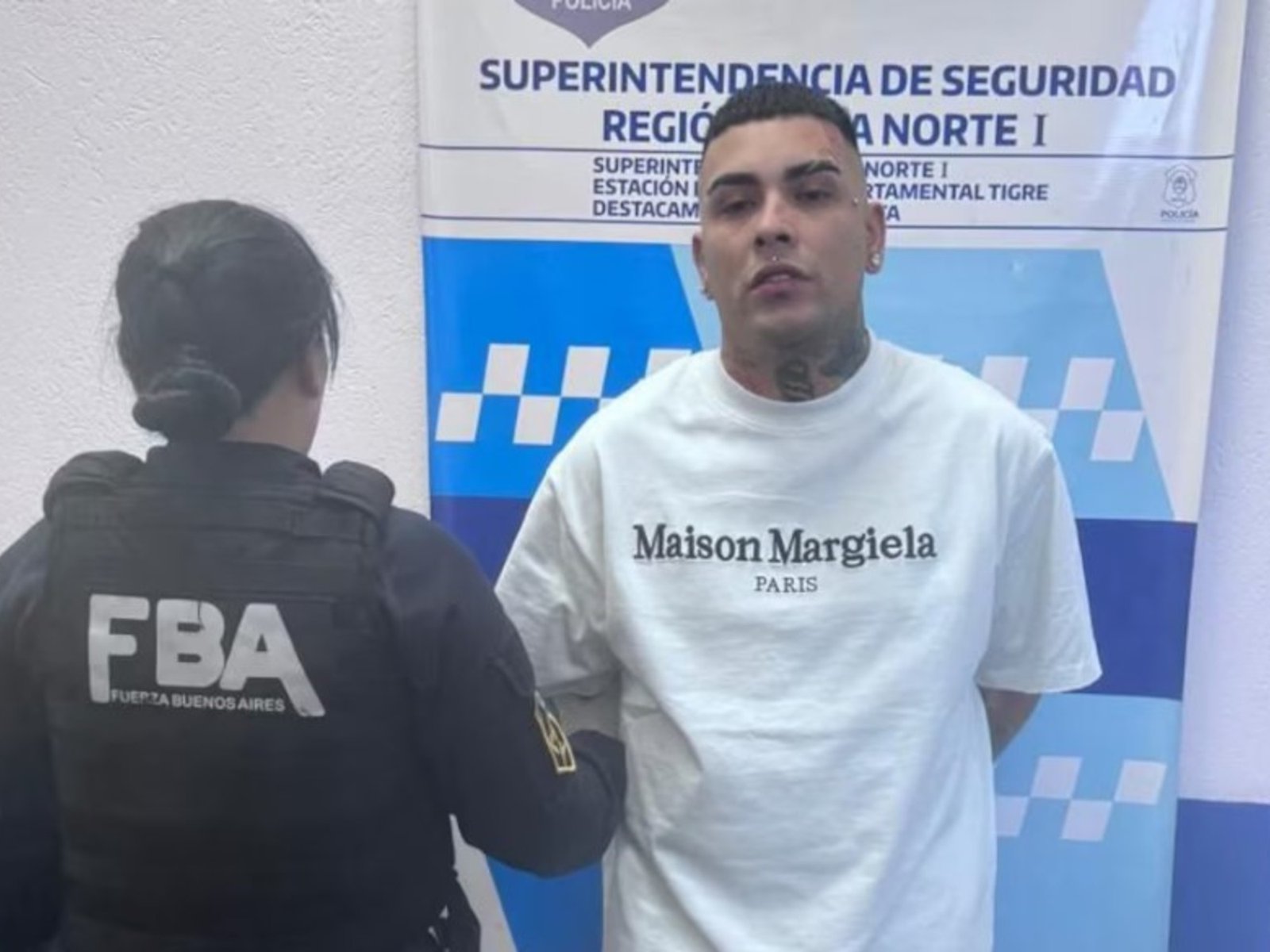 llevaba una pistola con la numeración limada y andaba en una camioneta sin patente