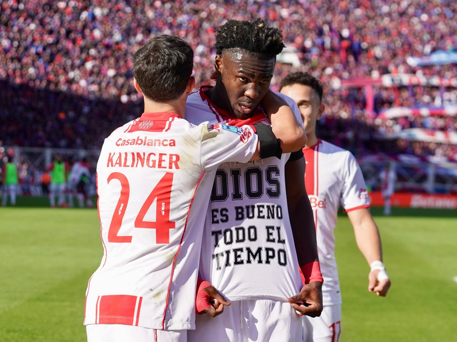 los exabruptos de las redes oficiales de Huracán tras ganarle el clásico a San Lorenzo