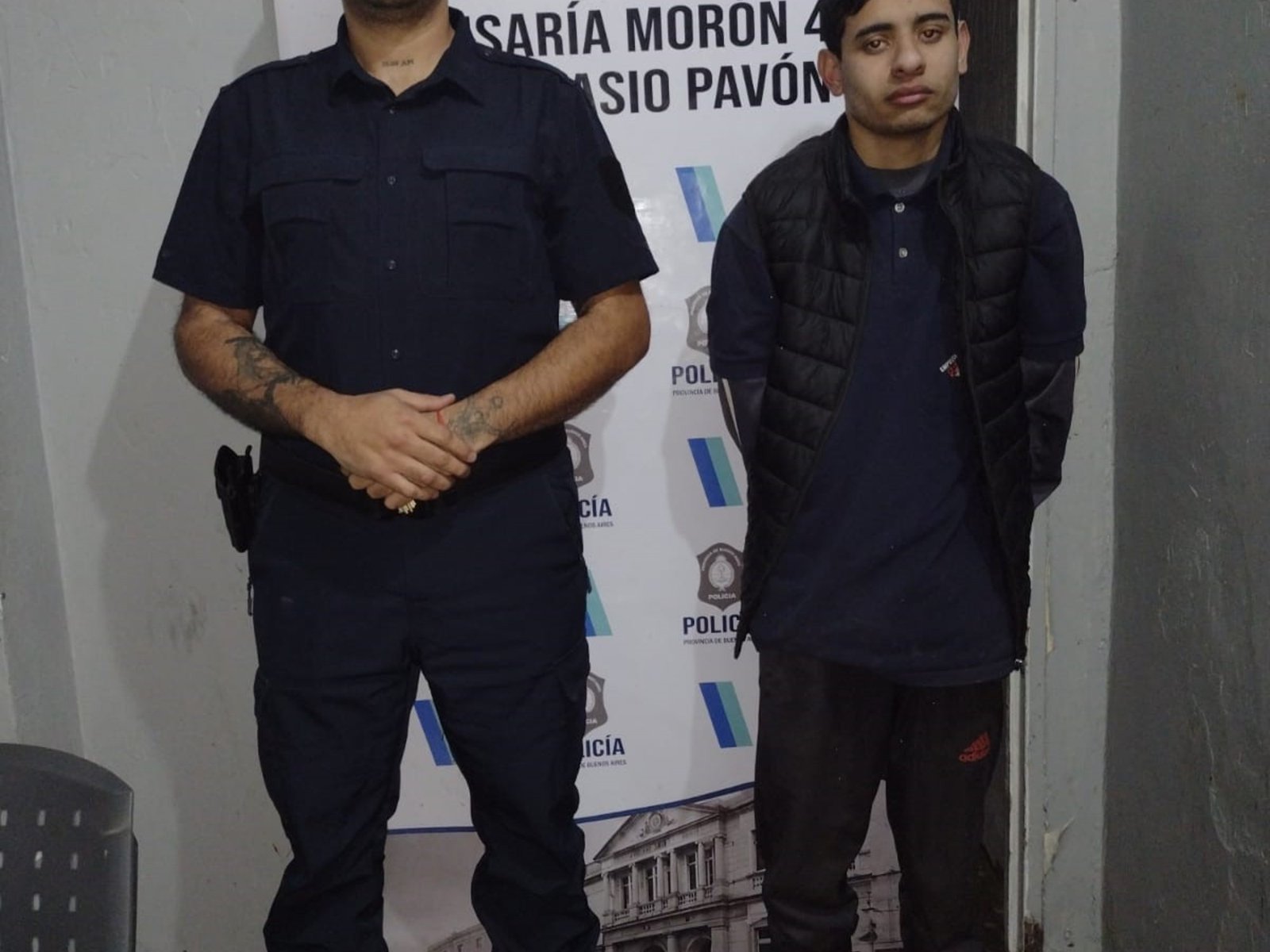 se robó un colectivo de la 236, subió pasajeros, respetó el recorrido, pero lo descubrieron cuando chocó a otro interno
