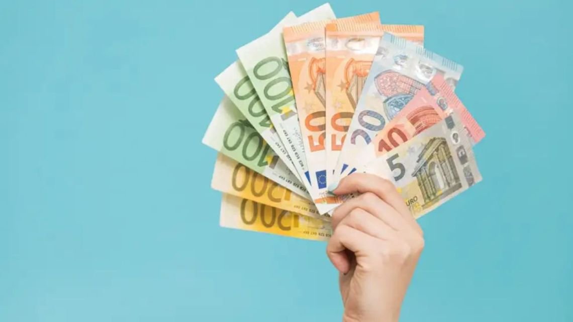 A cuánto cotiza el euro blue hoy, martes 1 de septiembre
