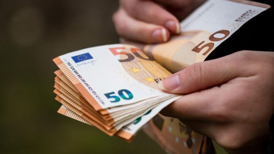 A cuánto cotiza el euro blue hoy, viernes 25 de septiembre