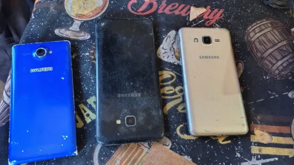 Allanamientos por pelea entre familias de Trelew: No encontraron armas pero secuestraron droga y un celular robado