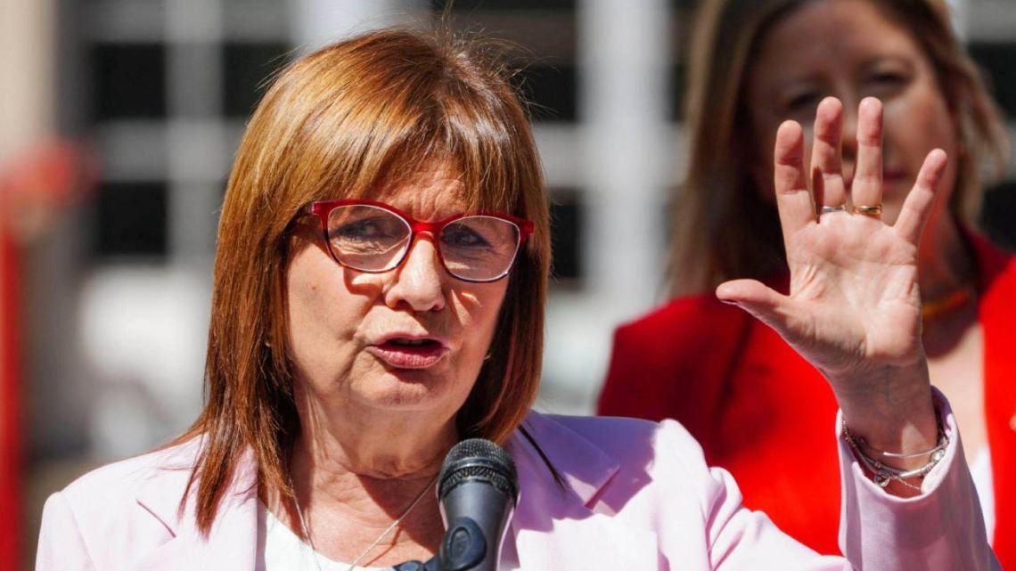 Bullrich movió otra ficha: rechazó la condena a periodistas en Formosa, que Milei aplaudió