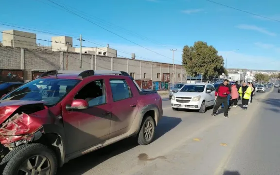 Choque en cadena en la avenida Yrigoyen dejó tres menores hospitalizados