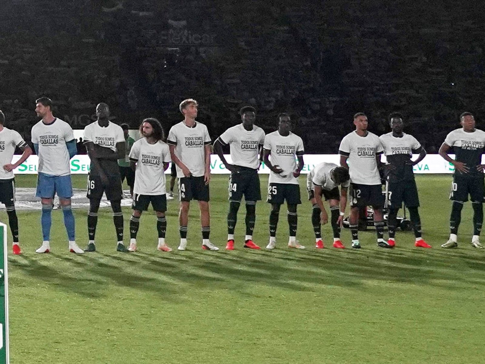 Durísimo ultimátum de los ultras del Real Madrid contra Mbappé, Vinícius y Konaté por la polémica con Ceuta: “Estos tres individuos…”